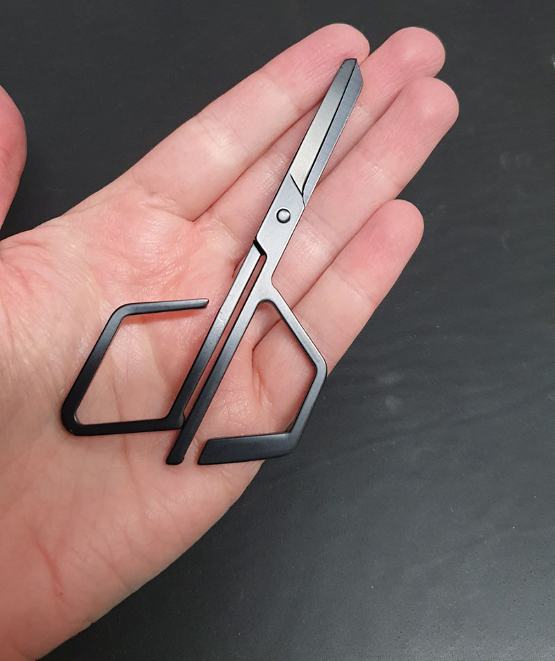1Pcs Zwart Zilver Onregelmatig - Embroidery Scissors Small recensie en prijs