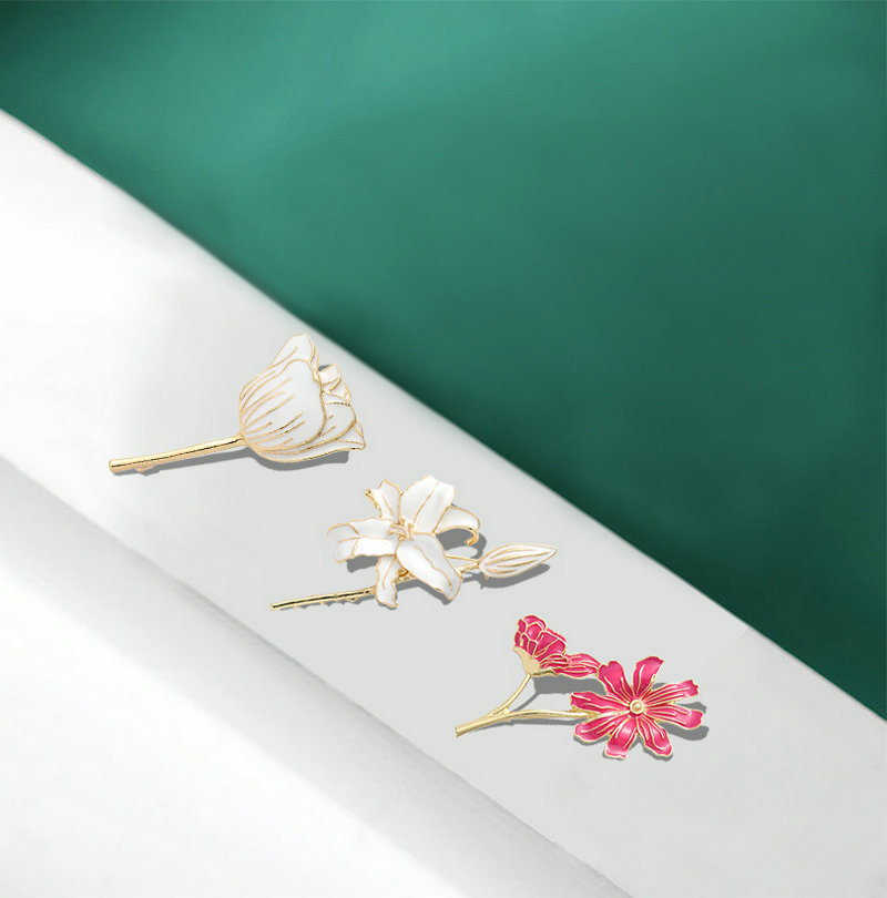 Bloemen broches wit rood tulp  - Embroidery Red recensie en prijs