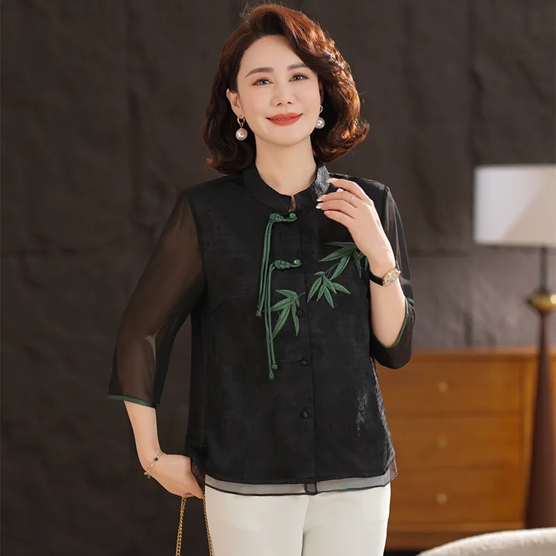 Crèmewitte damesblouse in Chin - Embroidery Cream recensie en prijs