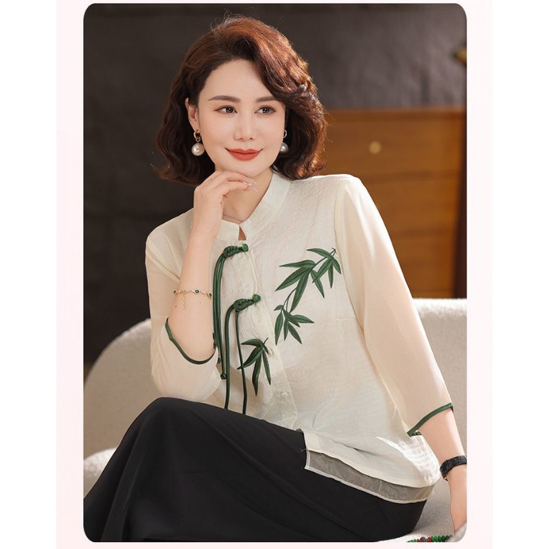 Crèmewitte damesblouse in Chin - Embroidery Cream recensie en prijs