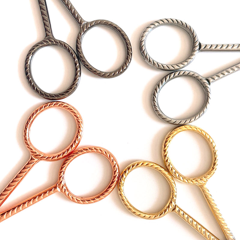 1Pcs 10Cm Mini Vintage Schaar  - Embroidery Scissors Small recensie en prijs